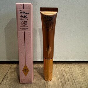 New in Box:: Charlotte Tilbury Pillow Talk Beauty Light Wand-Unopened